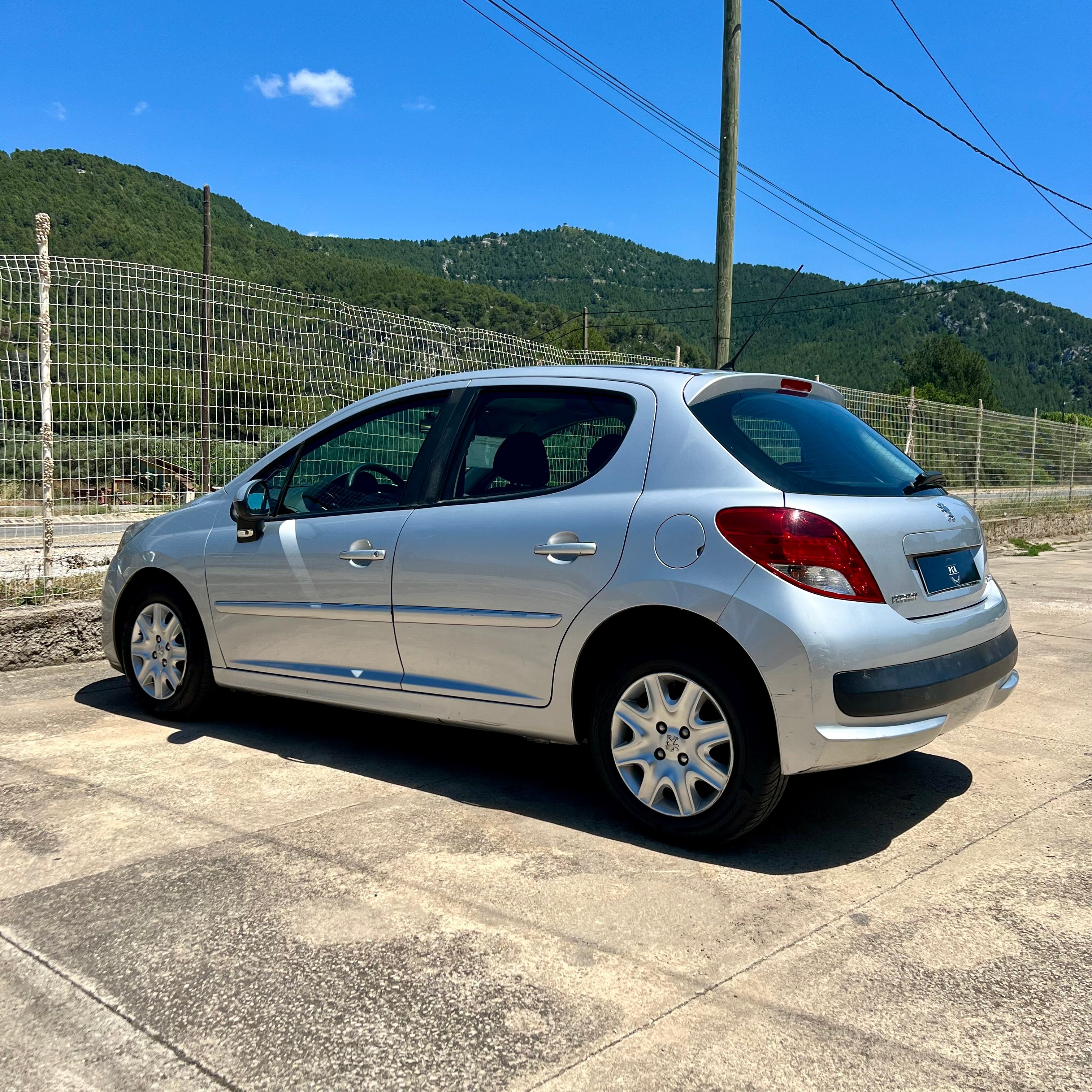 Peugeot 207+ 1.4 HDI 70ch